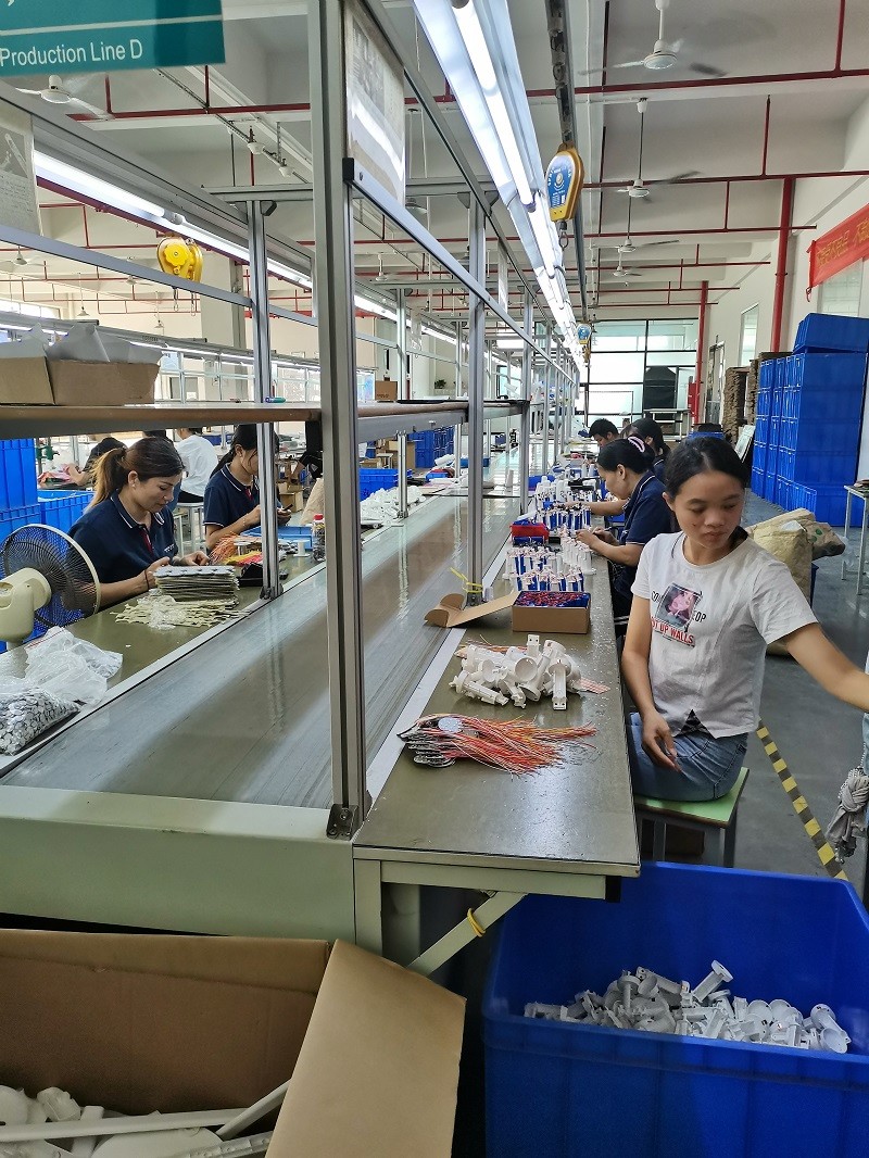 China Dongguan ILI Lighting Furniture Co., Ltd. Bedrijfsprofiel