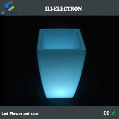 China Leverancier Outdoor LED verlicht verlicht vierkant Plant Pot 80000h Batterijduur