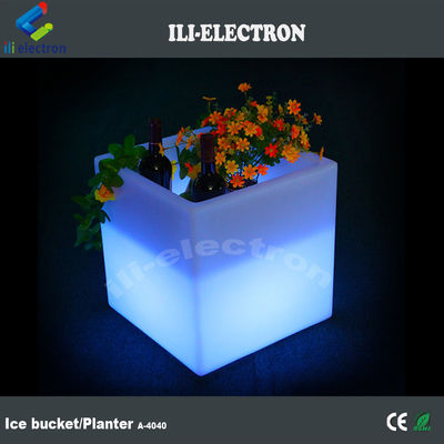 Vierkante PE Plastic verlichte LED ijs emmer / LED bloempot / bloemplant