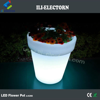 Kleurrijke verlichting LED Plastic bloemenplanter voor tuinversiering