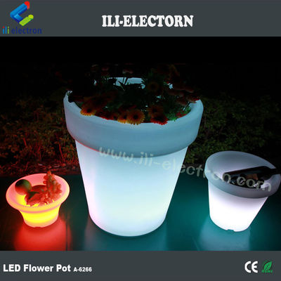Kleurrijke verlichting LED Plastic bloemenplanter voor tuinversiering