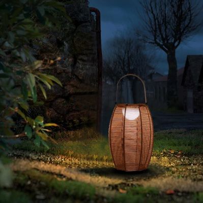Buitenstaander Rattan schaduw vloerlamp Zonne-energie IP65 waterdicht
