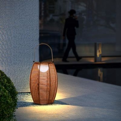 Buitenstaander Rattan schaduw vloerlamp Zonne-energie IP65 waterdicht