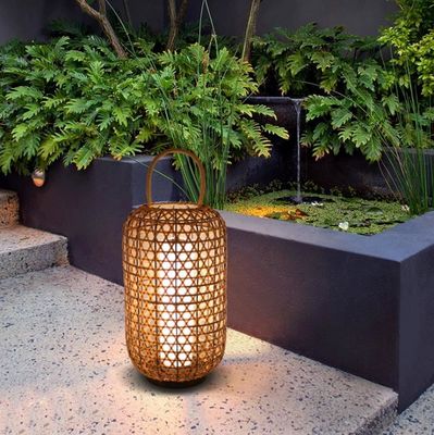 Waterdichte vloerlamp van rotan, Wicker staande lamp voor buitenbalkon