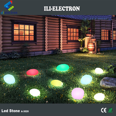 Buitentuin gazon kunststof led decoraties lichten