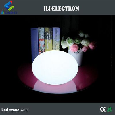Buitentuin gazon kunststof led decoraties lichten