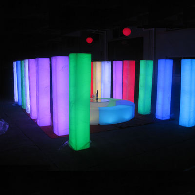 PE Verlichting van kunststof decoratieve bruiloftskolommen verlichting van bruiloftskolommen