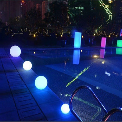 zwembad decoratie gloeiende ballichten
