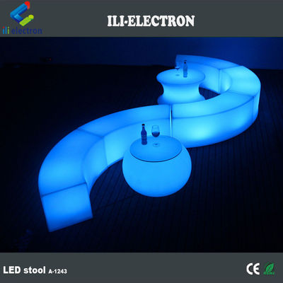 Commerciële gebogen LED bar meubel kruk voor buitentuin