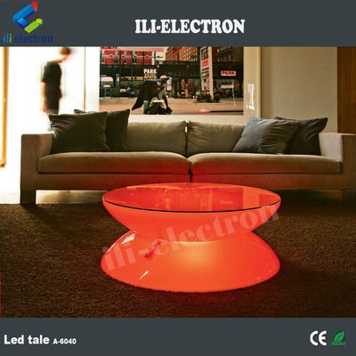 Ronde tafel met LED-lampen