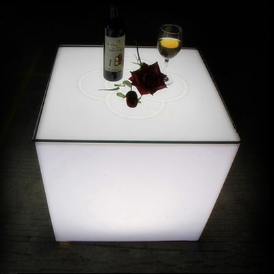 PE-materiaal LED-cubuszit voor decoratieve led-cubustafel