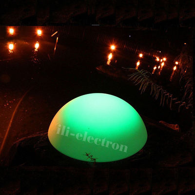 Plastic LED kleurveranderende waterdichte kogellamp Halve bolvorm Voor tuinversiering