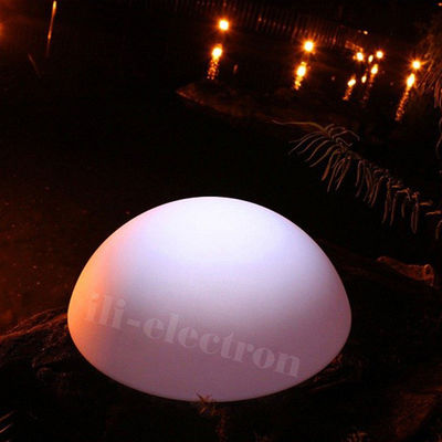 Plastic LED kleurveranderende waterdichte kogellamp Halve bolvorm Voor tuinversiering