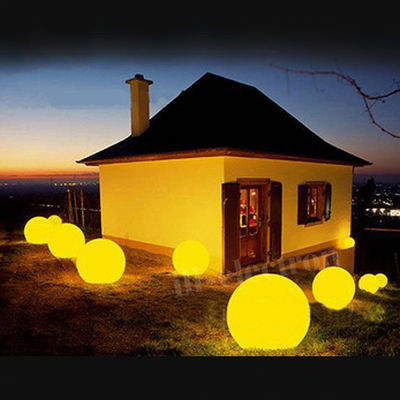 16 Kleurverandering Valentijnsdag Glow Tuin Decoratieve Bal PE Materiaal IP65 Waterdicht