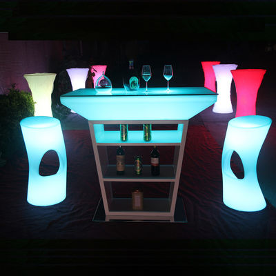 PE plastic LED cocktail tafel met strobe verlichting en aangedreven door oplaadbare lithiumbatterie