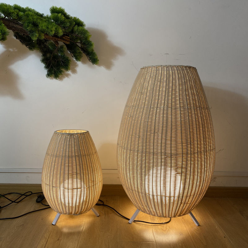 Buiten Rattan Tripod Floor Lamp Led Zwart Staande Licht Hotel Moderne Decoratie
