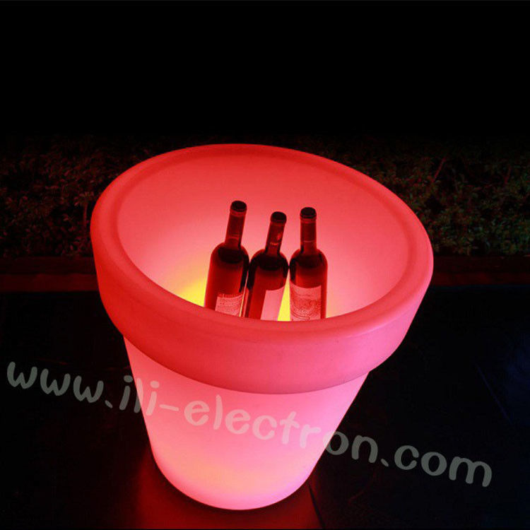 Kleurrijke verlichting LED Plastic bloemenplanter voor tuinversiering