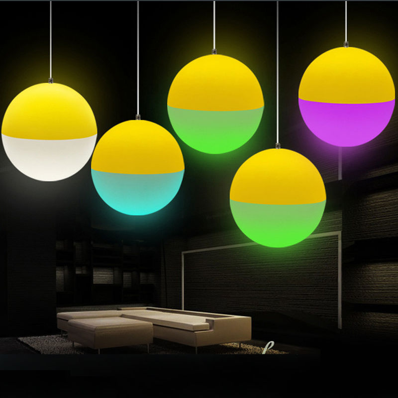 Afstandsbediening LED gloeiende bal licht hanger dubbele kleur voor vakantie