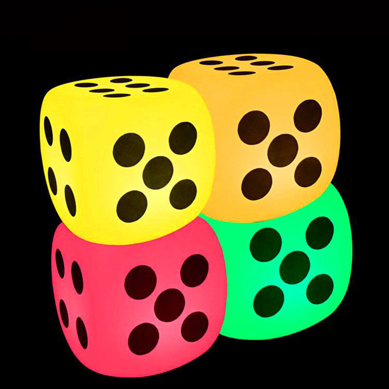 Verlicht buiten LED Cube Light Dice Style 15cm 20cm 30cm IP65 waterdicht Voor buiten evenementen